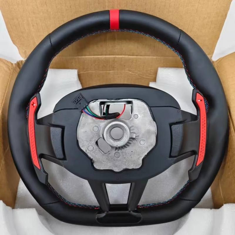 Volante in fibra di carbonio e - Car Accessories App recensione e prezzo