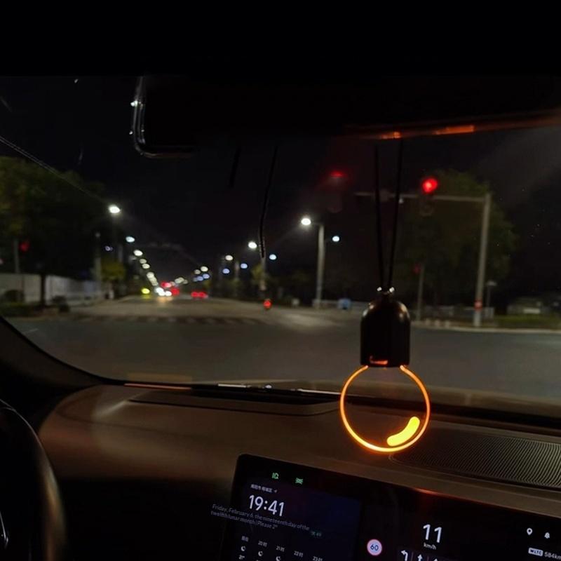 Ciondolo LED Ricaricabile a Fo - Car Accessories Mirror Hanging recensione e prezzo