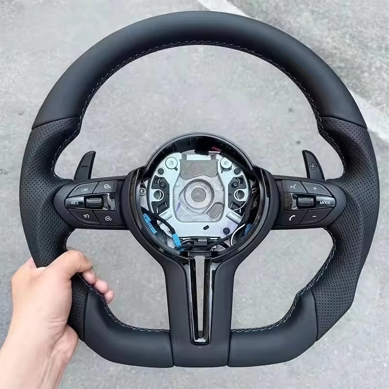 Volante in Pelle per Auto BMW  - Car Accessories App recensione e prezzo